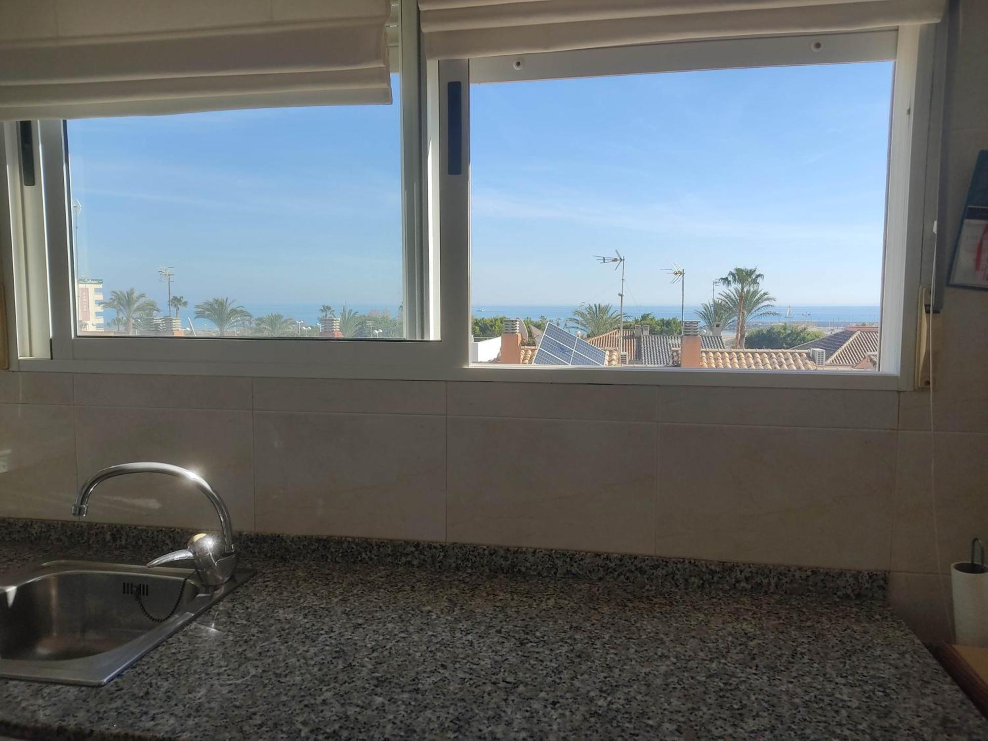 Practico Y Con Vistas Al Mar Apartament València